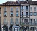 la piazza 2